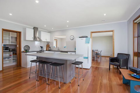 Refuge - Accommodation Australia 3