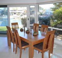 Relax at the Marina - Accommodation Australia