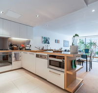 Relaxed Apartment In Camperdown - Accommodation Australia