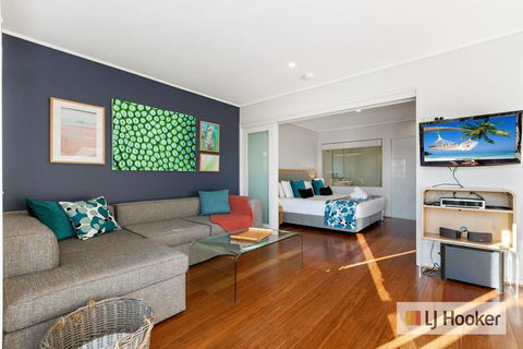 RESORT & SPA 8321 HINTERLAND Views - Accommodation Australia 3