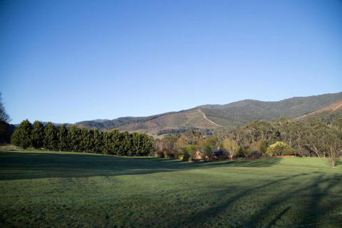 Ridge Line Riders Luxury Retreat - Accommodation Australia 0