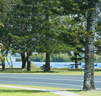 River Breeze 60 Wooli Street Yamba. Linen - Unlimited Wi-Fi Just listed. - Accommodation Australia