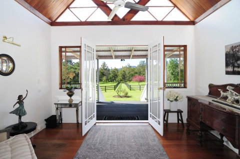 Rivermist - Luxury 6 Bedrooms & 6 Bathrooms! - Accommodation Australia 1