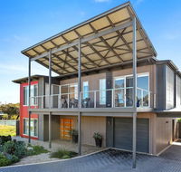 RiverSea Goolwa Beachhouse - WiFi - Pet-Friendly - Accommodation Australia