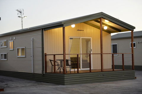 Riverside Cabin Park - Accommodation Australia 0