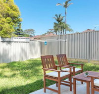 Riverwood Bright 3 Bedroom House with Parking - Australia Shopping