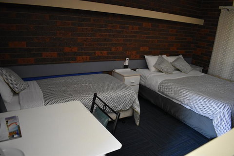 Riviana Motel - Accommodation Australia 2