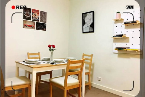 Rosanna Jewel! Up To 4ppl With 2 Bedroom+Parking - Australia Shopping 3