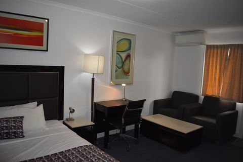 Roundhouse Motel - Accommodation Australia 1