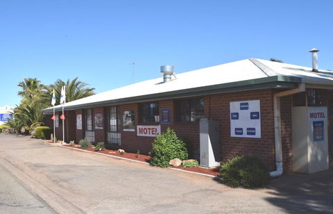 Roundhouse Motel - Accommodation Australia 0