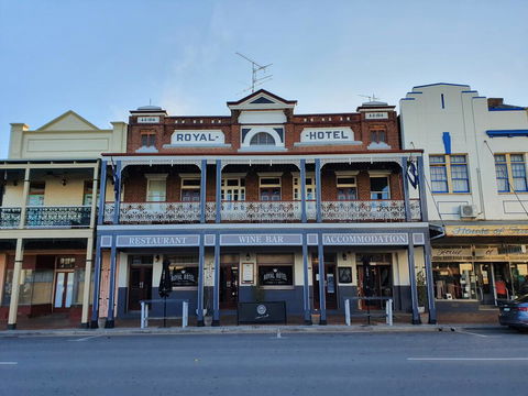 Royal Hotel - Accommodation Australia 0
