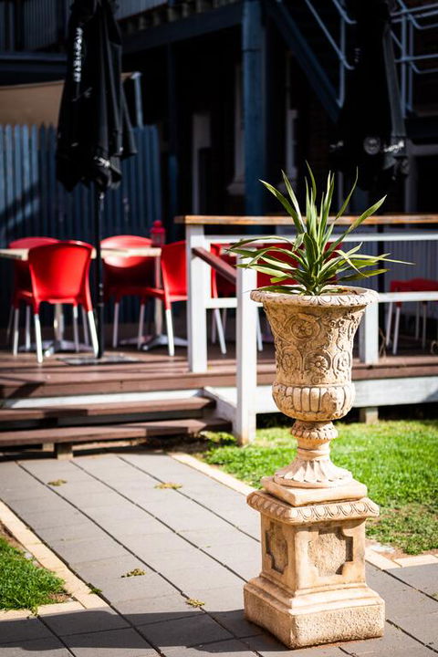Royal Hotel - Accommodation Australia 3