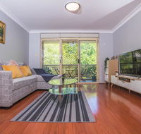 Rustic Hardwood 2 Bedroom Apartment in Randwick - Australia Shopping