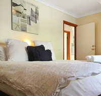 Rye 3 Great Location Shops Beach FREE Wine Wifi and Netflix - Accommodation Australia