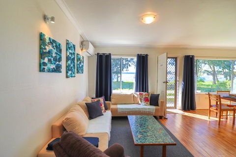 Sail N Surf - Accommodation Australia 2