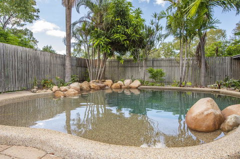 Sail Rock Apartment 1 - Accommodation Australia 2