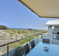 Saltwater Curls Anna Bay Coastal Retreat with Views - Australia Shopping
