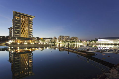 Saltwater Suites - 1,2 & 3 Bed Waterfront Apartments - Accommodation Australia 0