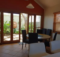 Salty Eyre Glenelg - Accommodation Australia