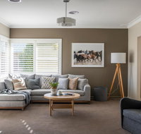 Sampson St Large Stylish CBD Home Sleeps 11 - Accommodation Australia