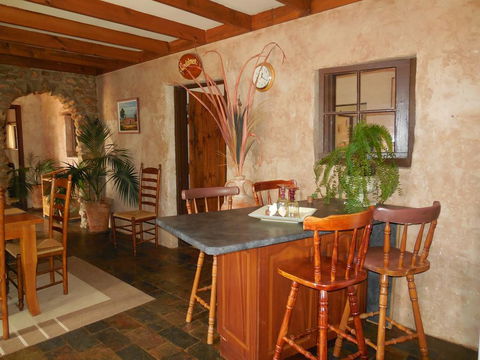 Sandalmere Cottage - Australia Shopping 2