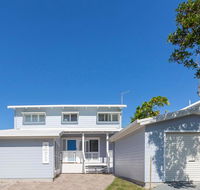 Sandpiper Beach Front House - Accommodation Australia