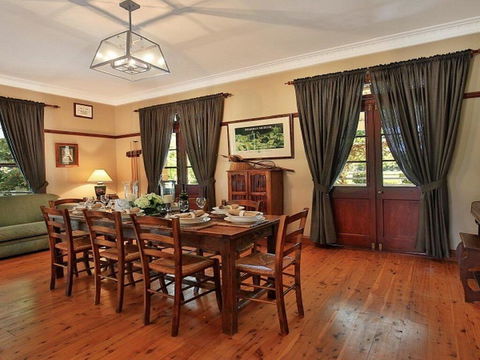 Sarnia - Period Home In Garden Oasis With Pool - Accommodation Australia 3