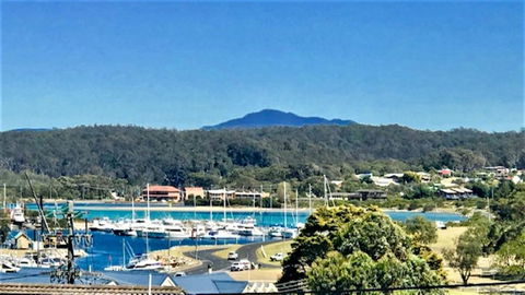 Scarlets By The Sea - Accommodation Australia 0