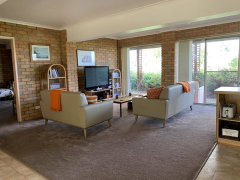 Sea Change Safety Cove - Accommodation Australia 2