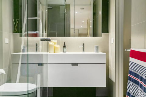 SEA TEMPLE - MORNINGTON - Accommodation Australia 2