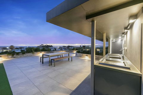 SEA TEMPLE - MORNINGTON - Accommodation Australia 1