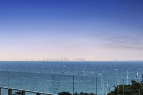 SEA TEMPLE - MORNINGTON - Accommodation Australia 3