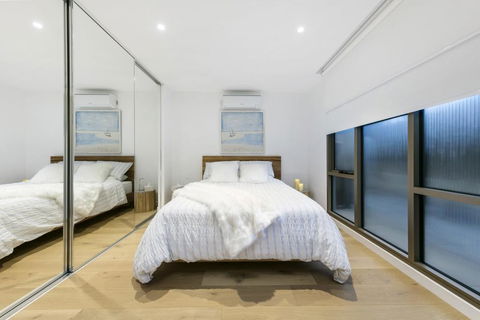 SEA TEMPLE - MORNINGTON - Accommodation Australia 0