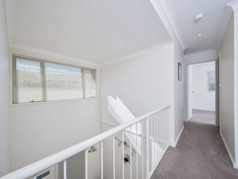 Sea Whispers @ Fingal Bay - Bed n Breakfasts 2