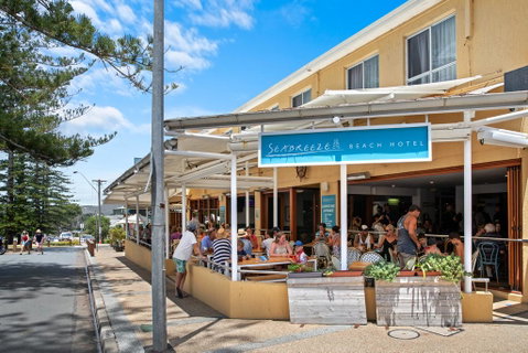 Seabreeze Beach Hotel - Accommodation Australia 0