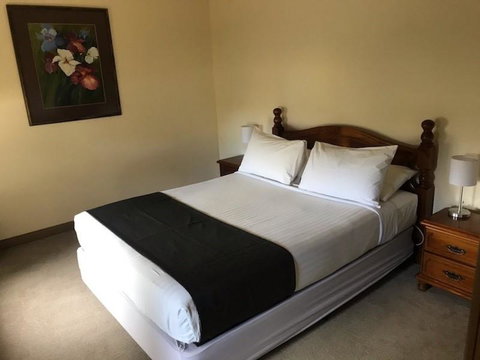 Seacombe House Motor Inn Port Fairy - Accommodation Australia 1