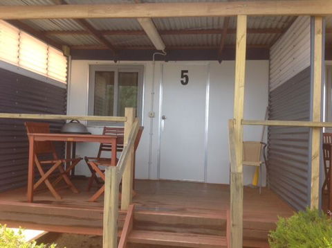 Seaspray Beach Holiday Park - Australia Shopping 1