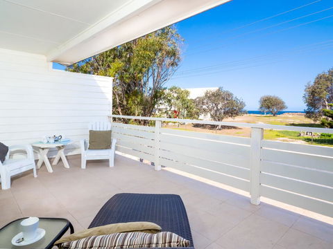 Seaview Getaway - Accommodation Australia 1