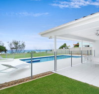 Sentosa on Tugun - Beachfront 5 Bedroom - Accommodation Australia