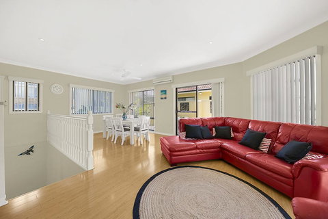 Seychells - Toowoon Bay - Australia Shopping 3