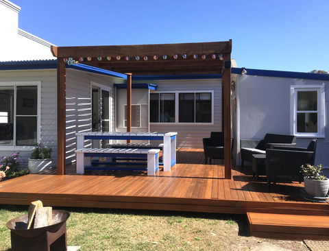 Shellharbour Beach Cottage - Walk Onto Patrolled Beach With Flags In Summer - Local Tourism 0