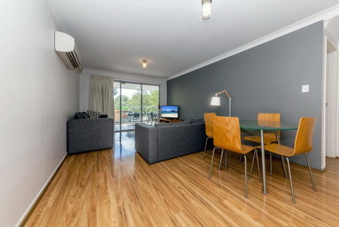 Shoal Bay Beach Club, 17/2 Shoal Bay Road - Accommodation Australia 1