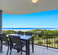 Shoreline Six With Ocean Views To See The Whales - Accommodation Australia