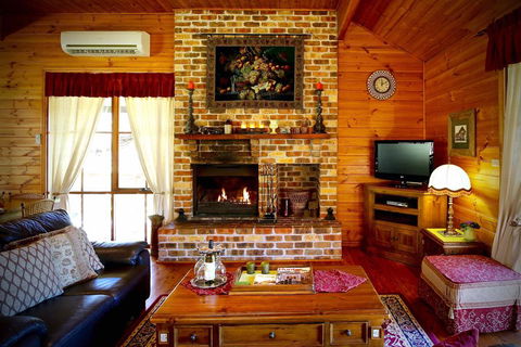 Silky Oak Cottage - Accommodation Australia 1