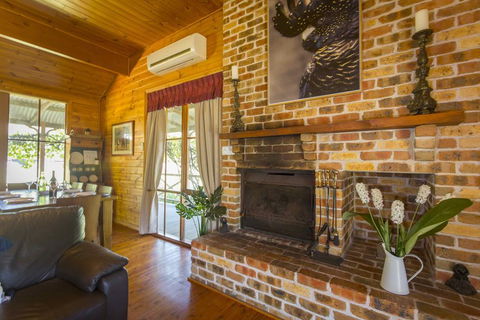 Silky Oak Cottage - Accommodation Australia 3