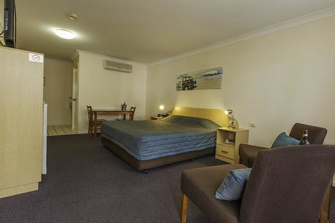 Silo Motor Inn - Accommodation Australia 2