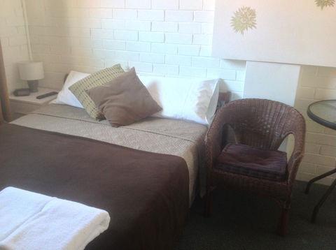 Silver Sands Studio Room - Local Tourism 2
