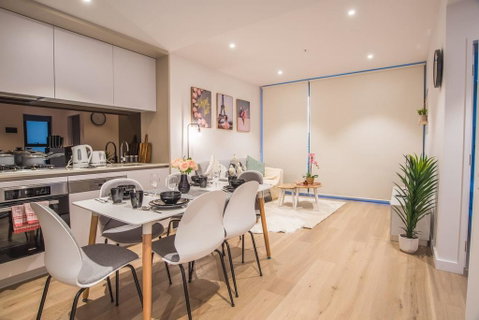 Simple & Cozy APT @Haymarket CBD (balcony Views) - Bed n Breakfasts 0