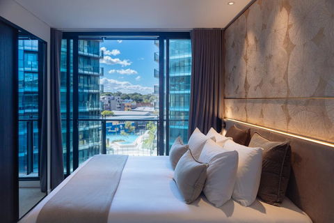 SKYE Suites Green Square - Accommodation Australia 2