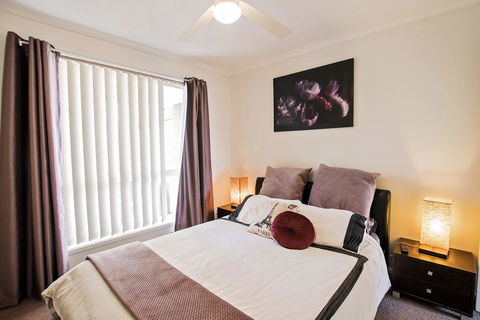 Sleepy Shackell - Echuca Moama Holiday Accommodation - Local Tourism 0